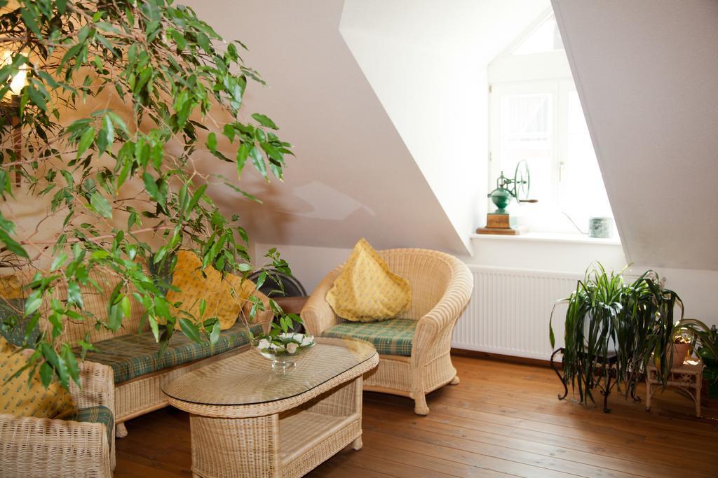 Landgasthof Hotel Rebstock Stuhlingen Exterior foto